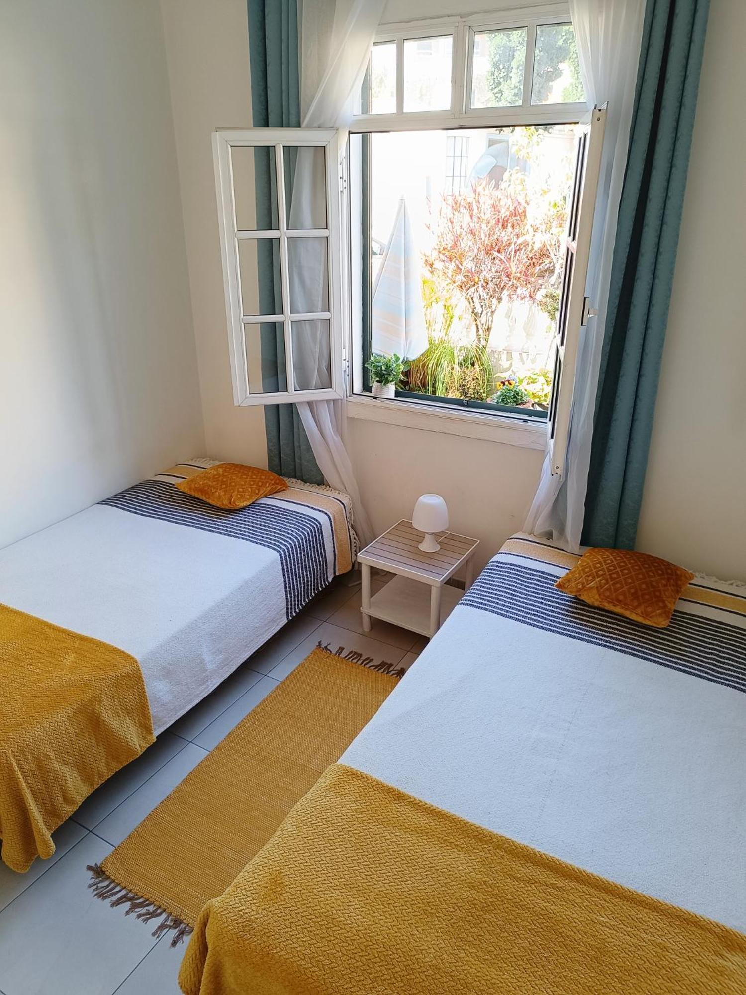 Home & Flower - Private Bedrooms Funchal Exteriér fotografie